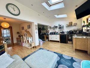 Photo 28- click for photo gallery